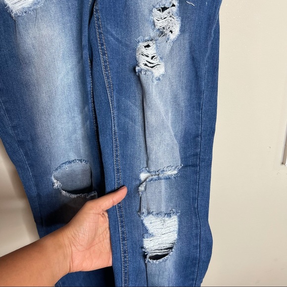 Boyfriend straight leg distressed medium wash jeans - Picture 7 of 9